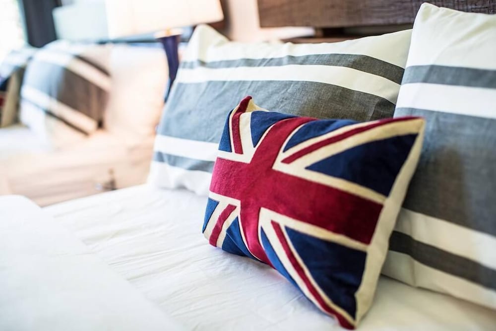 Фото Okoboji Commons Hotel