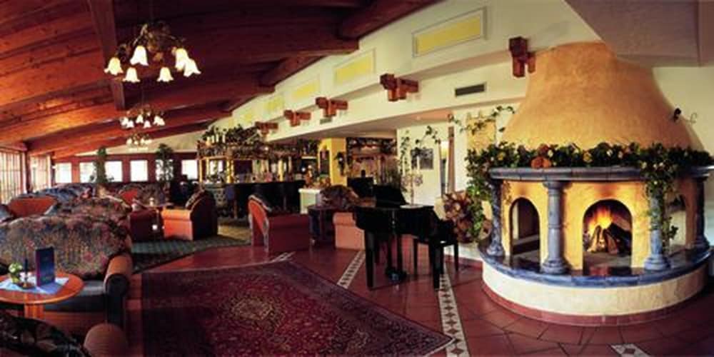 Фото Alpenpark Resort