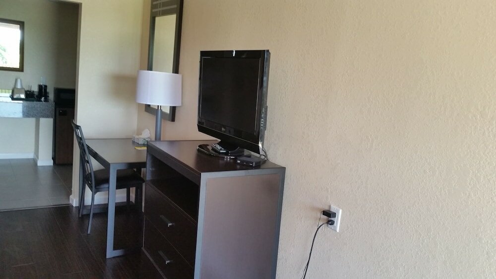 Фото The Heart of Texas Motel