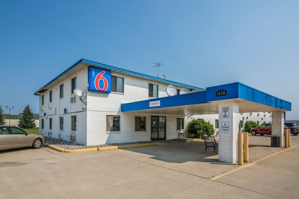Фото Motel 6 Fargo, Nd - South