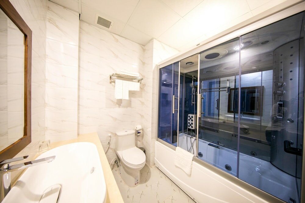 Фото Le Saigon Hotel