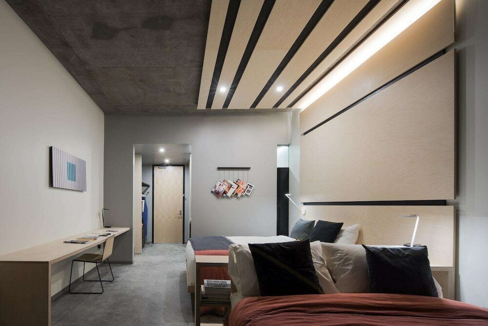 Фото The Source Hotel