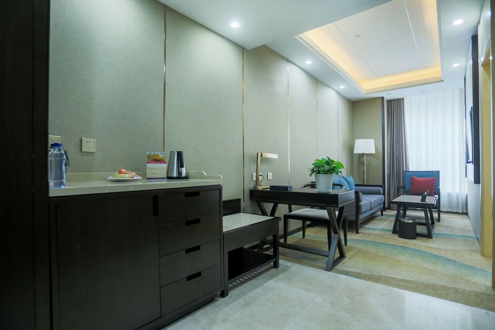 Фото Hundred Hotel