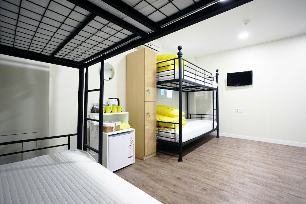 Фото 24 Guesthouse Myeongdong Avenue