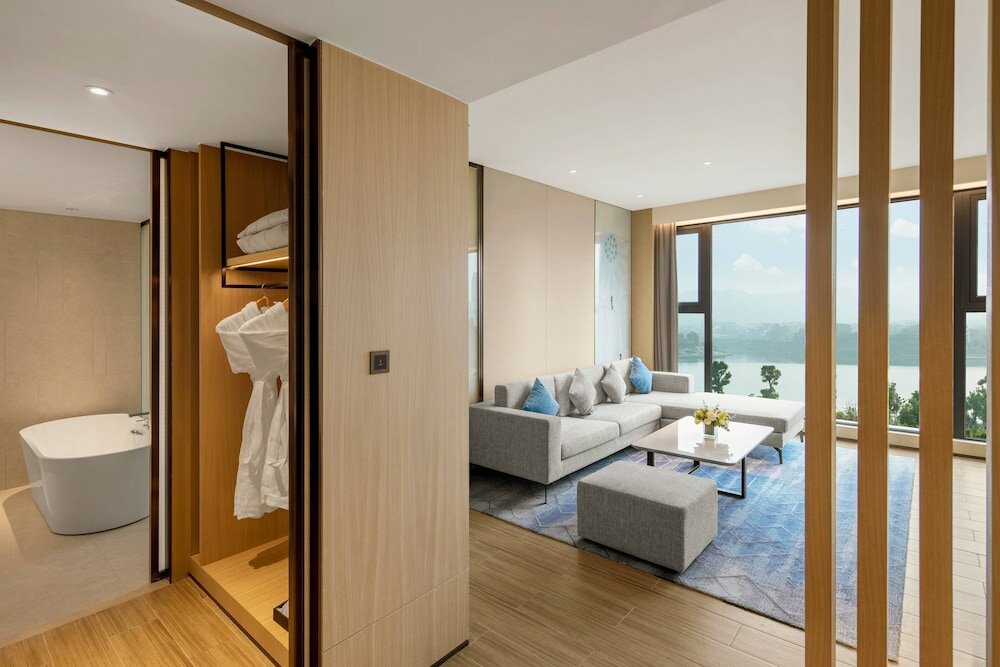 Фото Suining Marriott Hotel