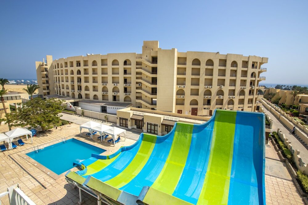Фото Sunny Days Mirette Family Resort