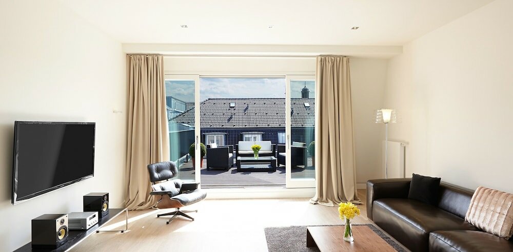 Фото The Red Apartments