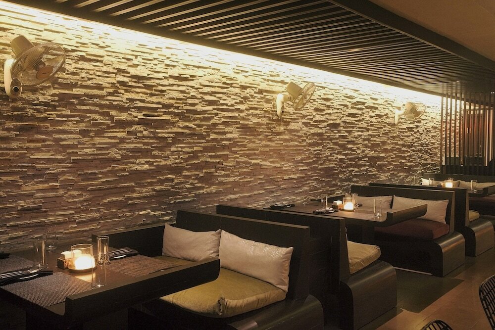 Фото Hotel Ivory Tower