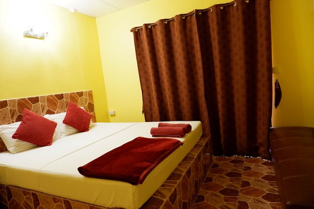Фото Phuket Airport Overnight Hotel