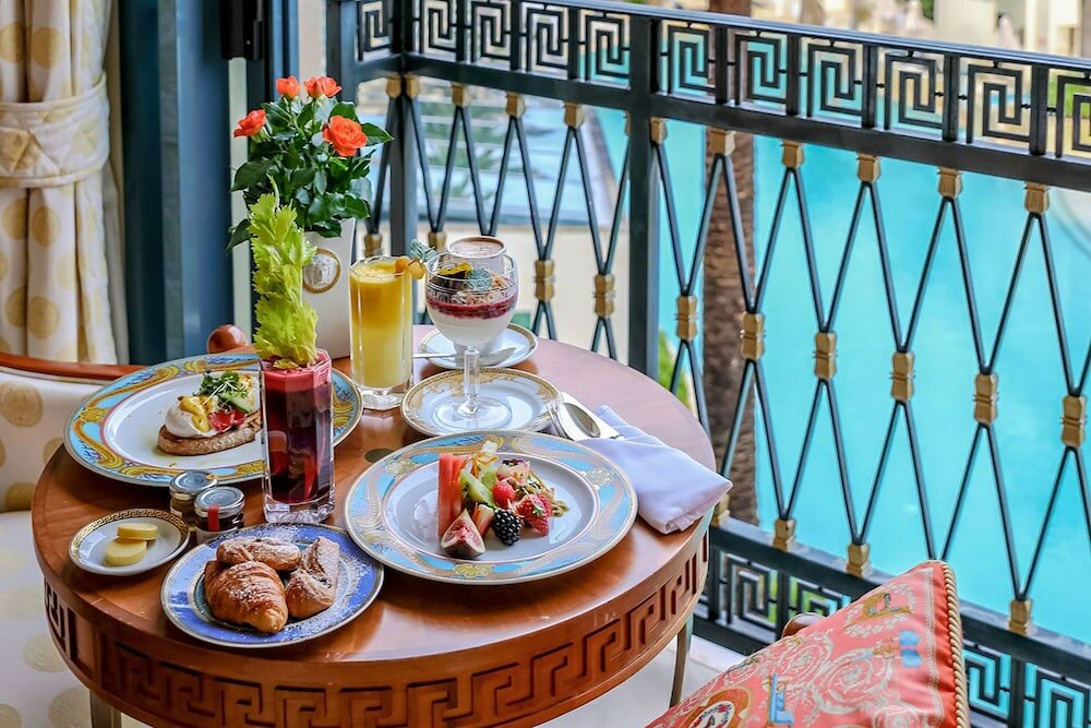 Фото Imperial Hotel Gold Coast