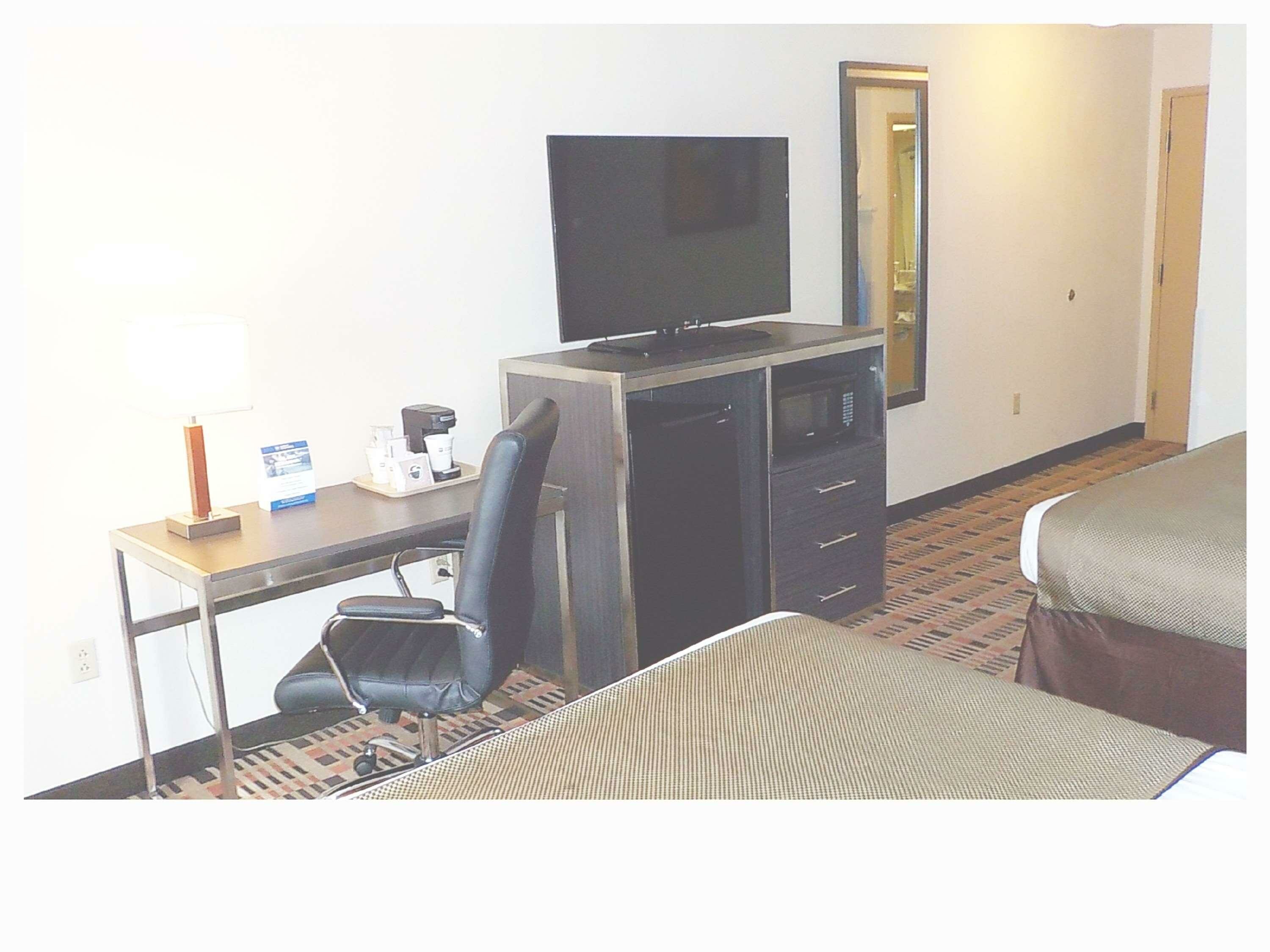 Фото Wingate by Wyndham Somerset