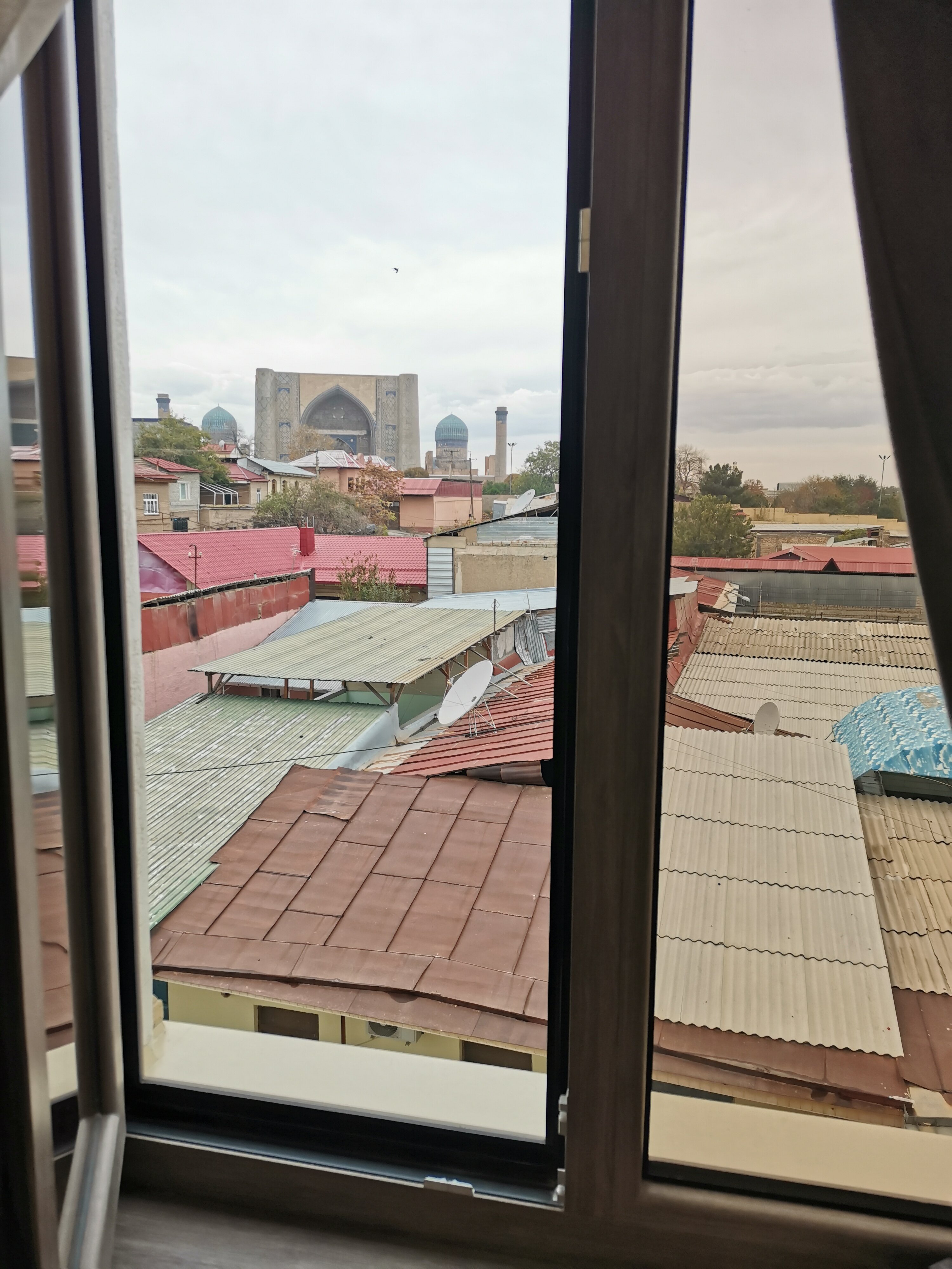 Фото The Afrosiyob