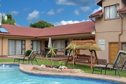 Гостиница Augusta Villa St Pio Guest House в Эденвале