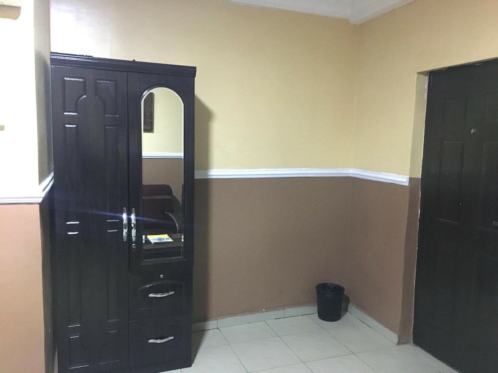 Фото Sweet Savor Hotels & Suites