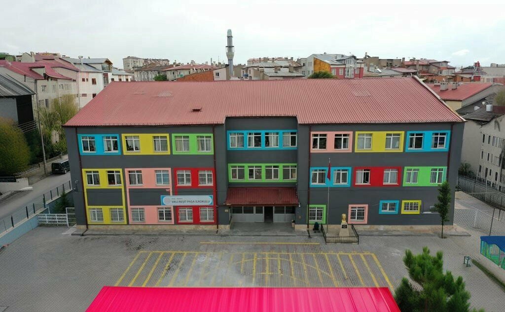 Primary school Vali Resit Pasa Ilkogretim Okulu, Sivas, photo
