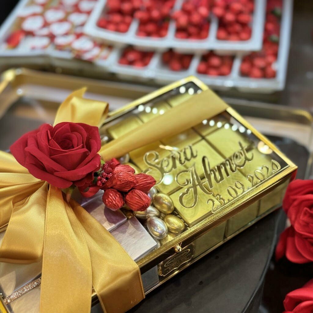 Cafe Ibrahimoglu Nuts Confectionery Chocolate Turkish Delight, Sanliurfa, photo