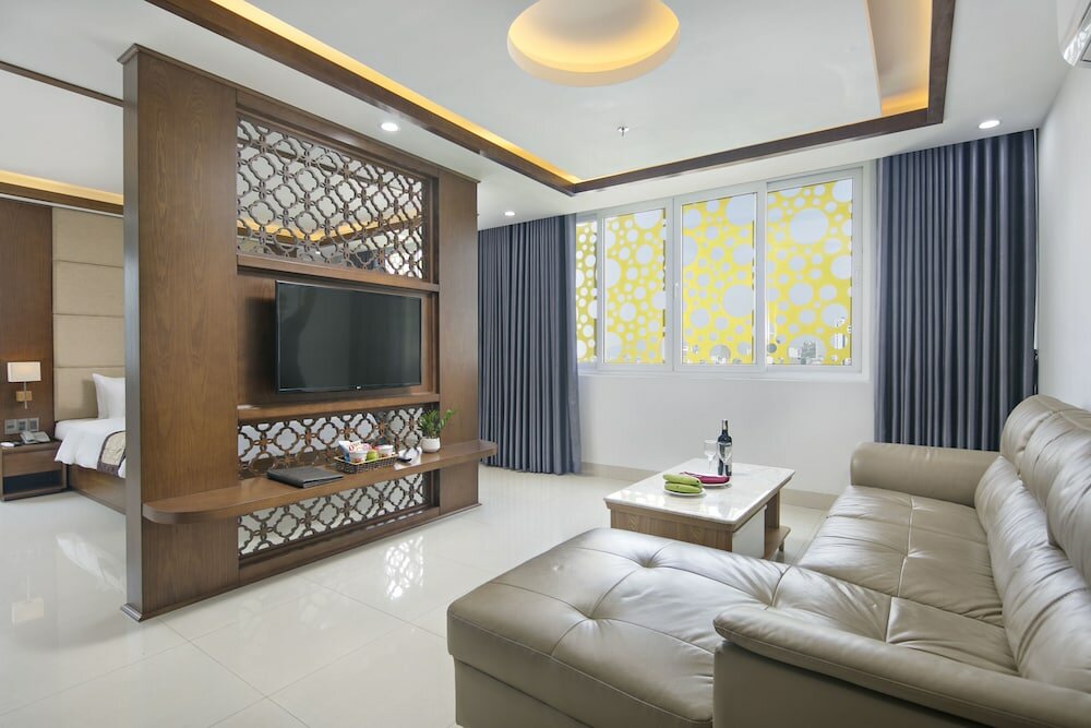 Фото Merry Hotel