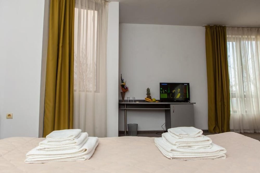 Фото Hotel Plaza Opera