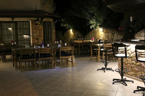 Гостиница Hotel Gökova в Ула