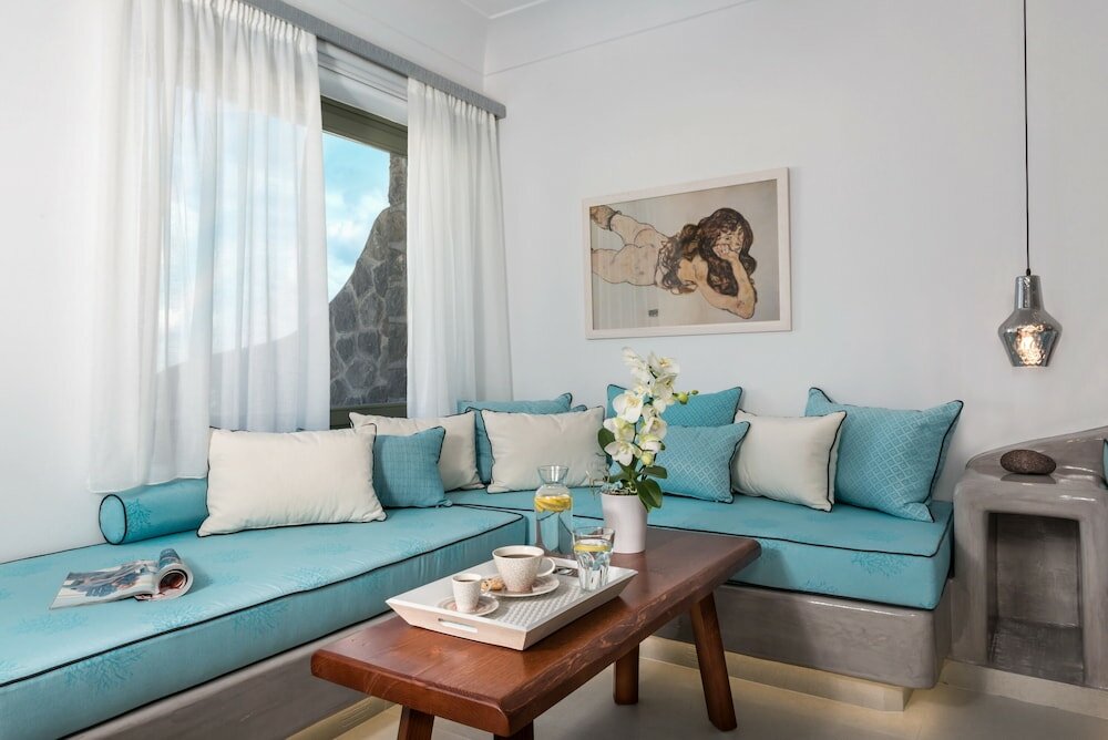 Фото Elements of Caldera Suites