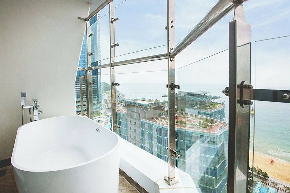 Фото Haeundae Youngmu Parade Hotel