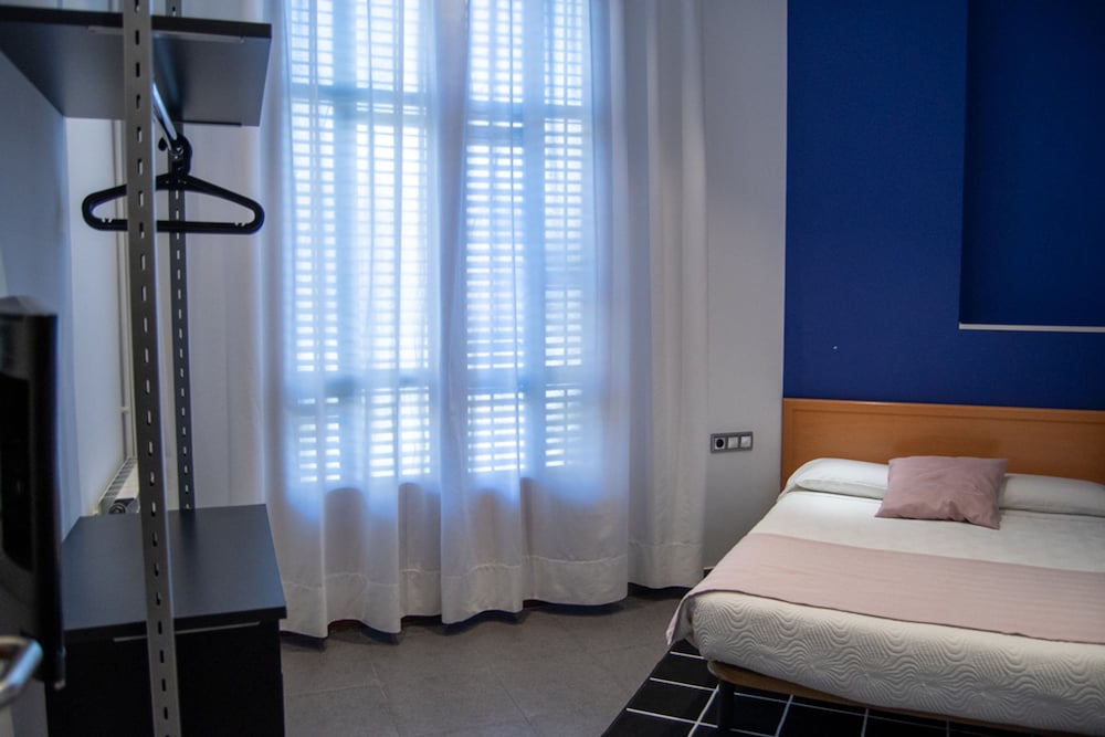 Фото Hostal Apolo