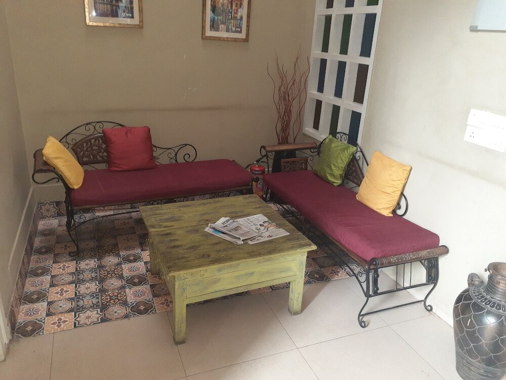 Фото Oyo 364 Hotel Dev Villas