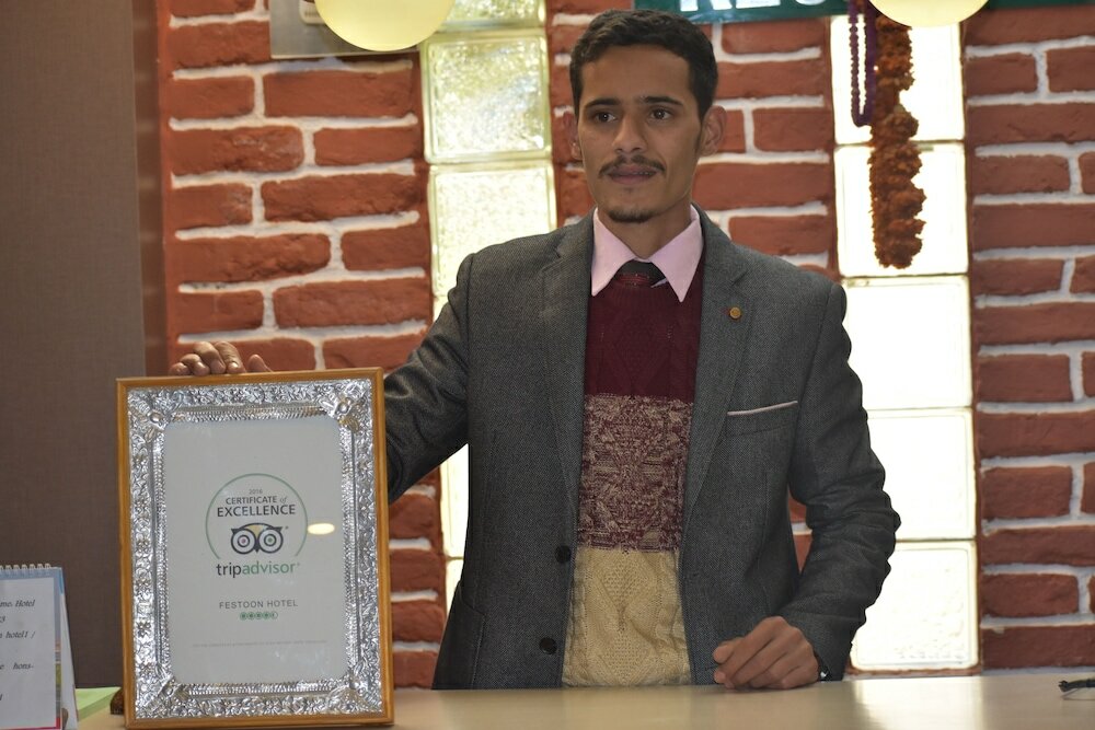 Фото Festoon Hotel