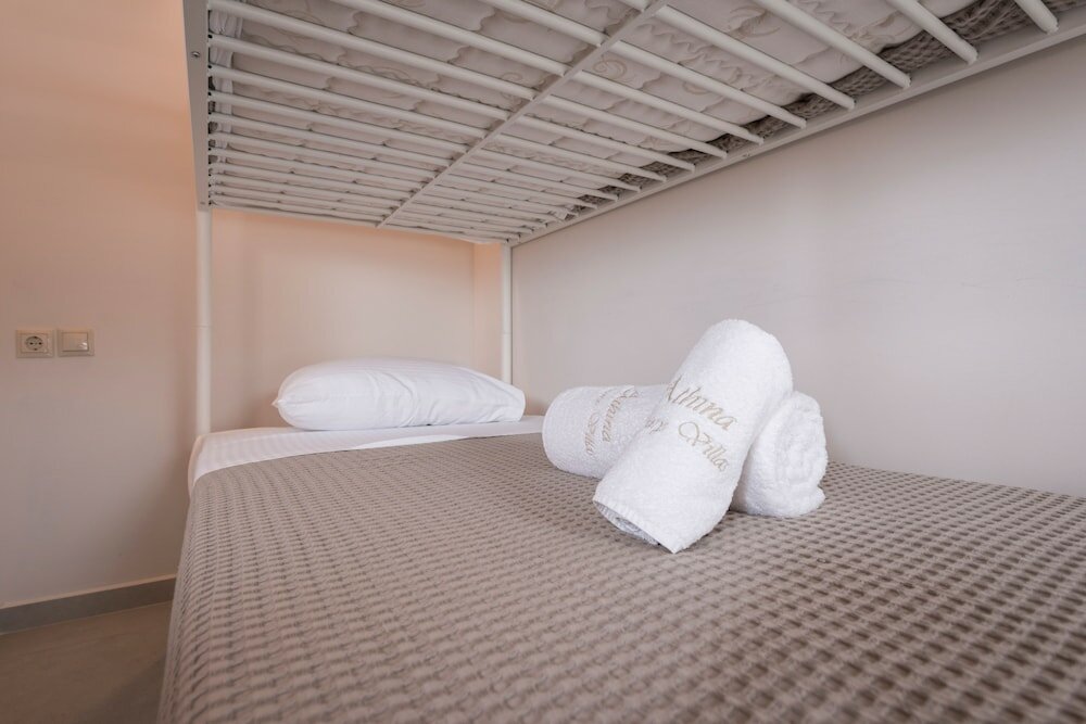 Фото Athina Apartments