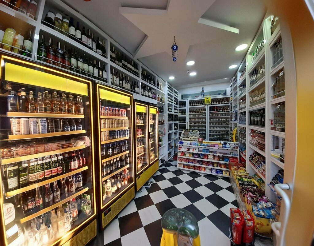 Alcoholic beverages EN Yakın Tekel, Istanbul, photo
