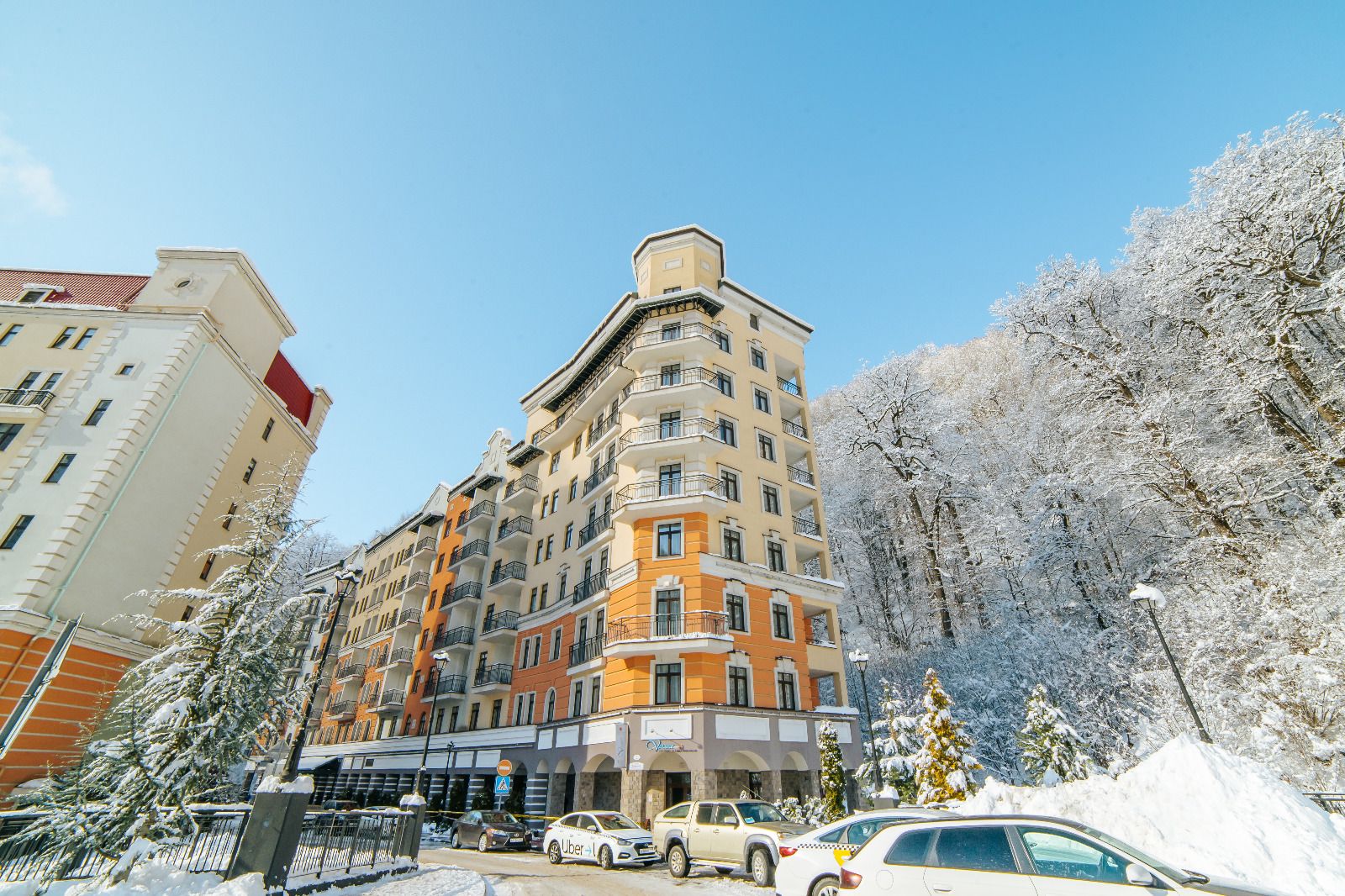 Фото отеля 1