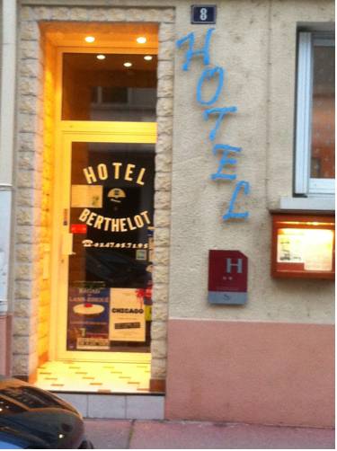 Фото отеля 3