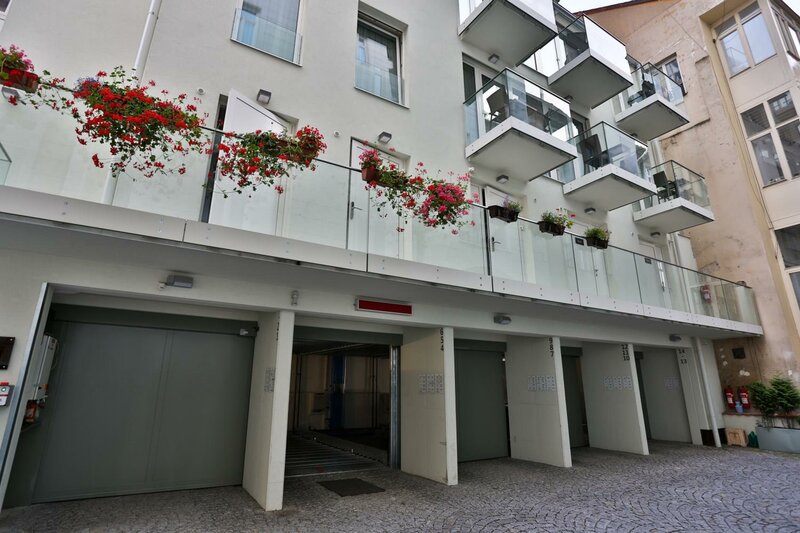 Гостиница James Hotel & Apartments в Праге