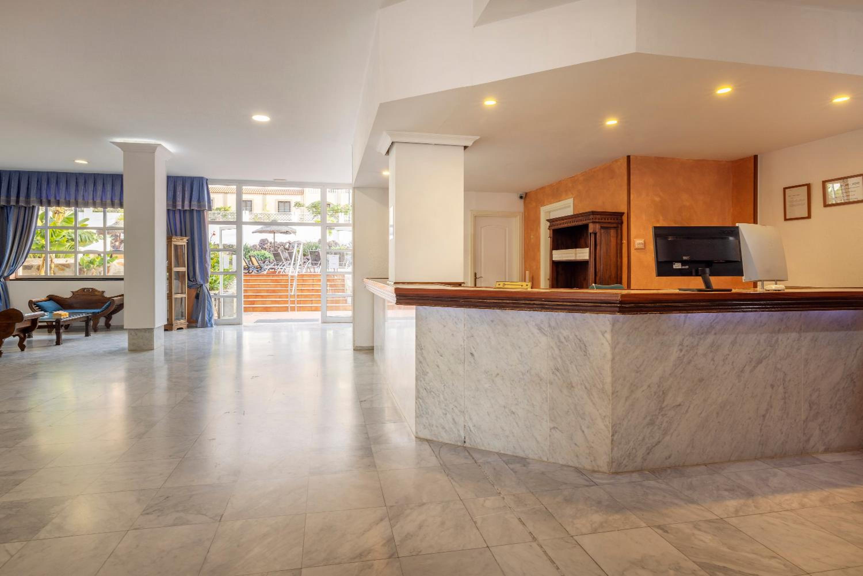 Фото Marola Portosin Apartments 