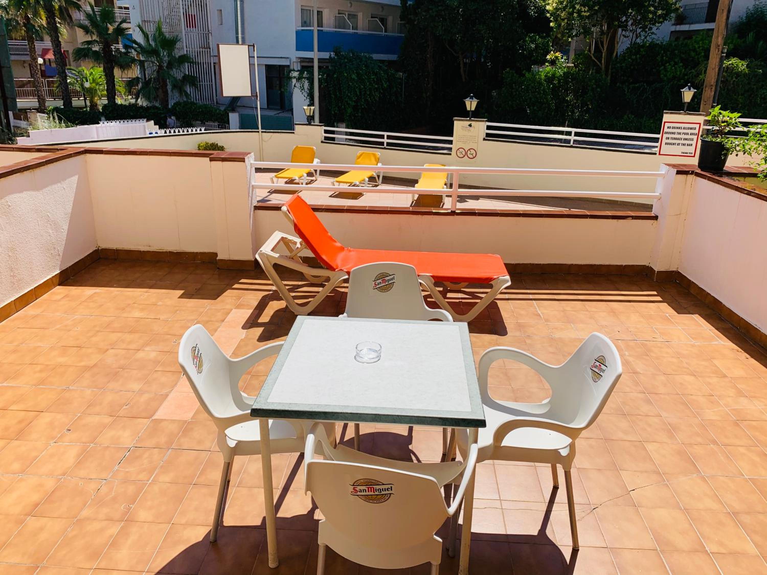 Фото Eva Apartahotel