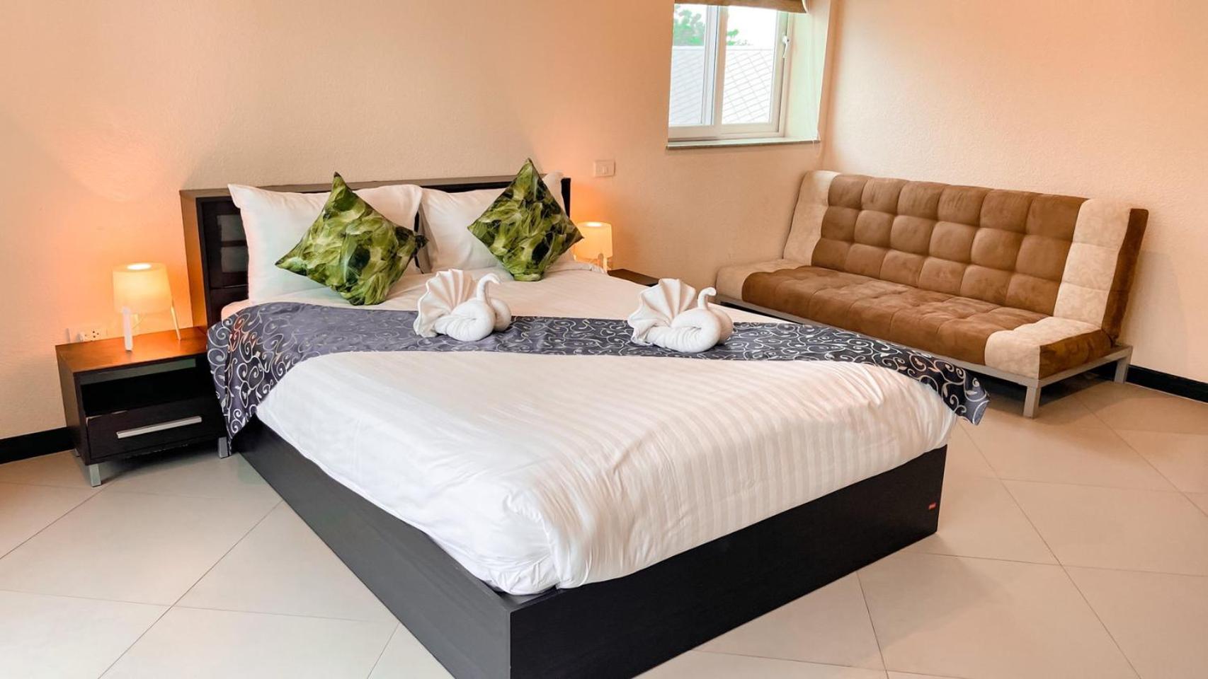 Фото Tabaluga Pool Villa Hotel