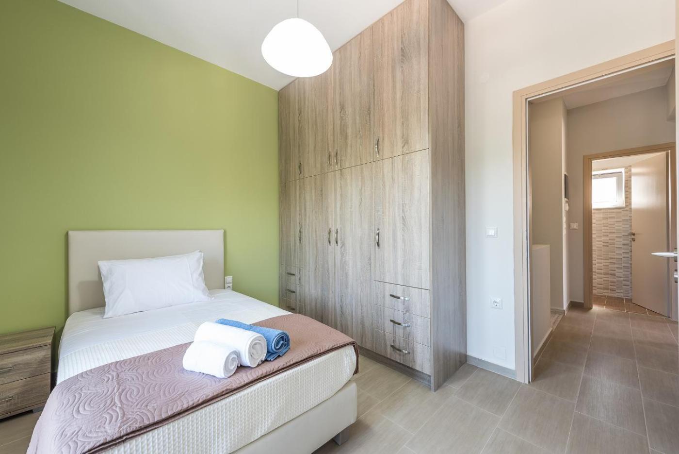 Фото Neaira Villas Chania
