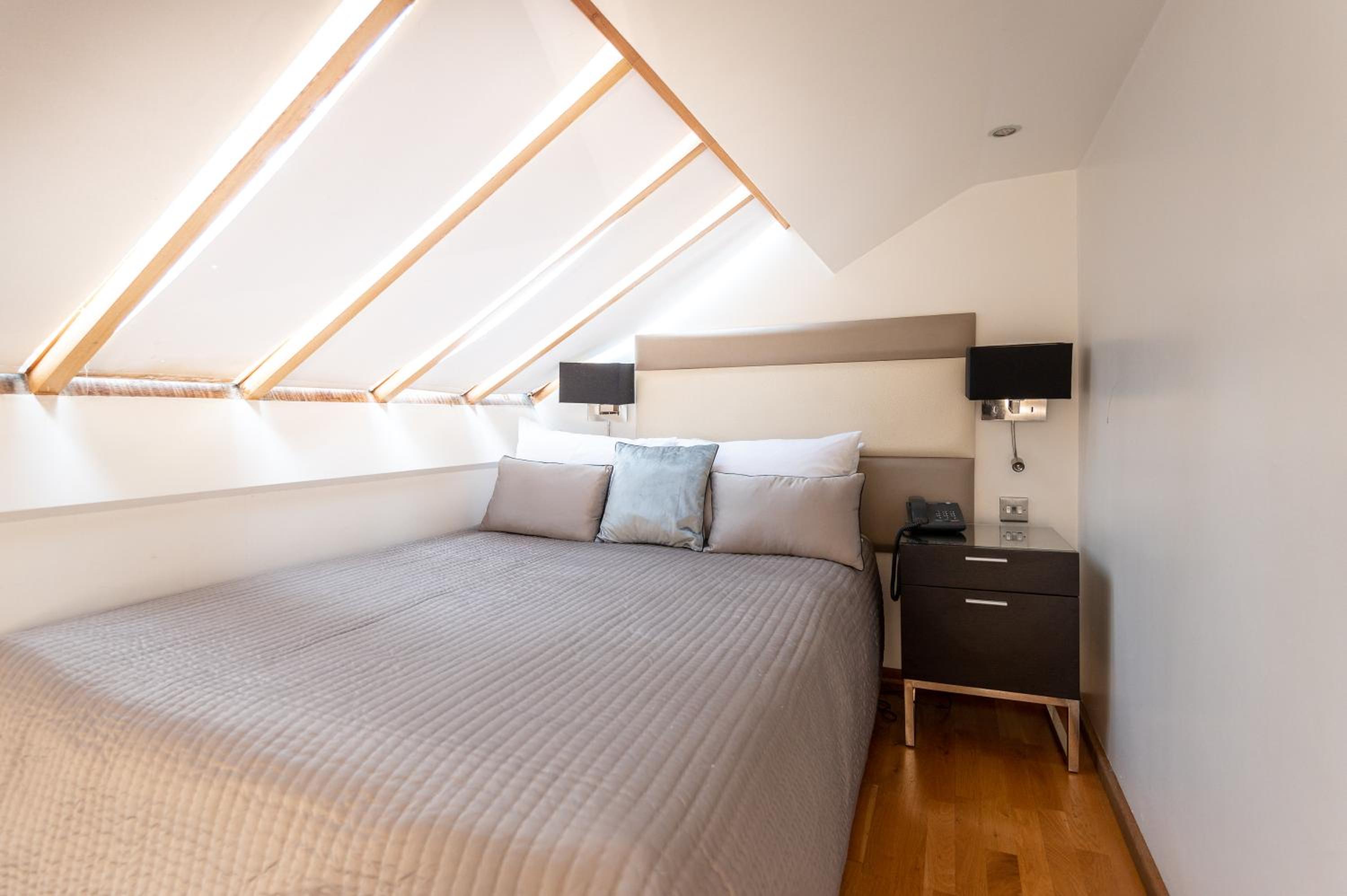 Фото Space Apart Hotel