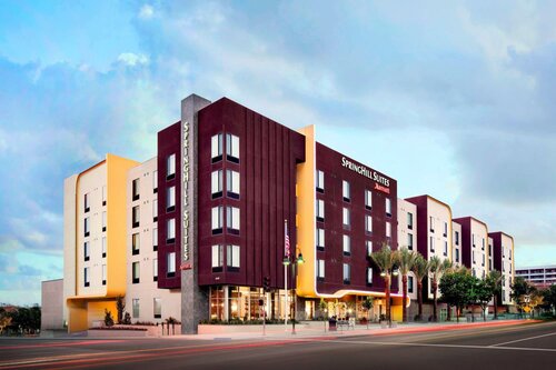 Гостиница SpringHill Suites Los Angeles Burbank/Downtown в Бербанке