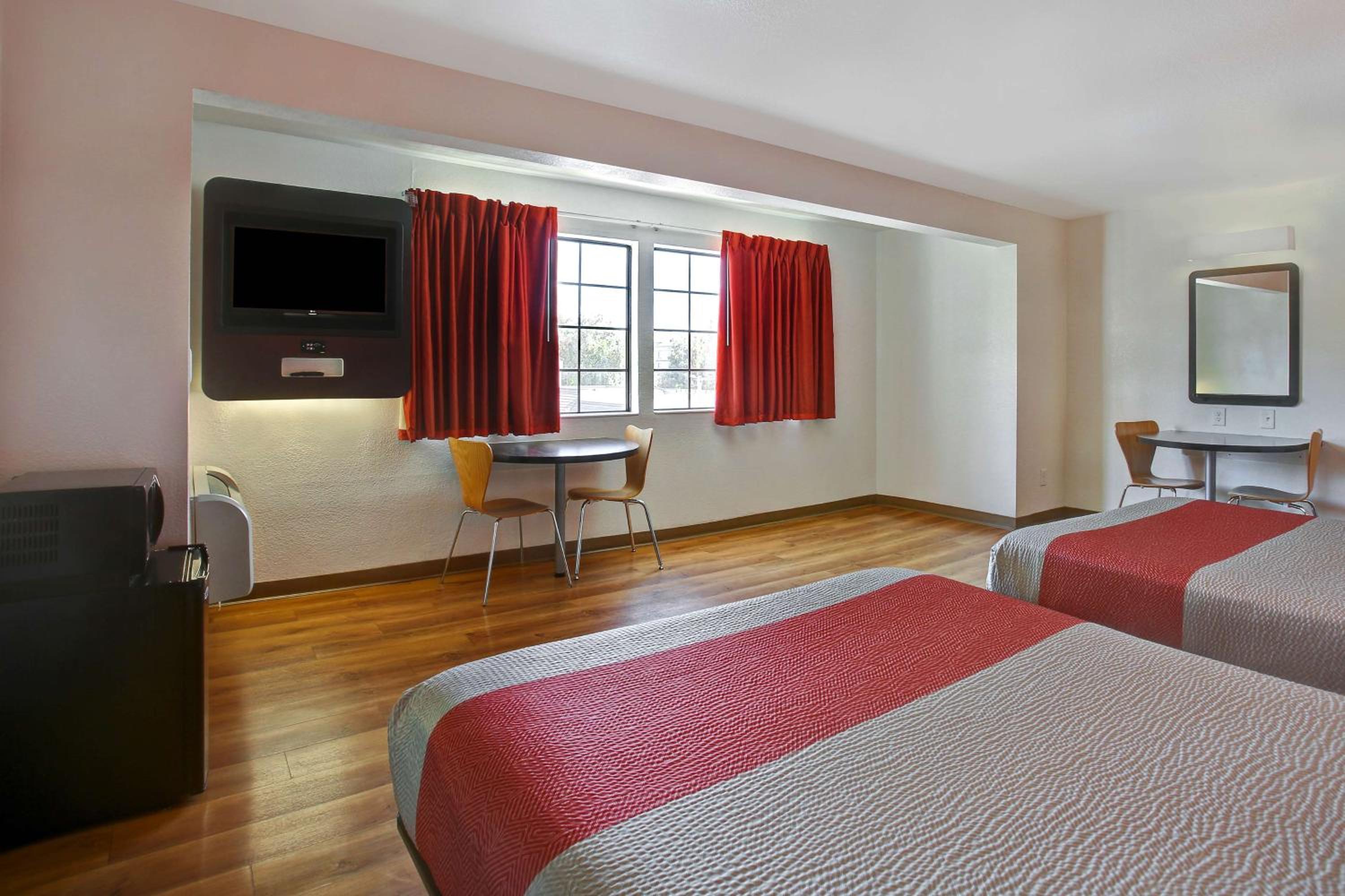 Фото Motel 6 Sunnyvale, Ca - North