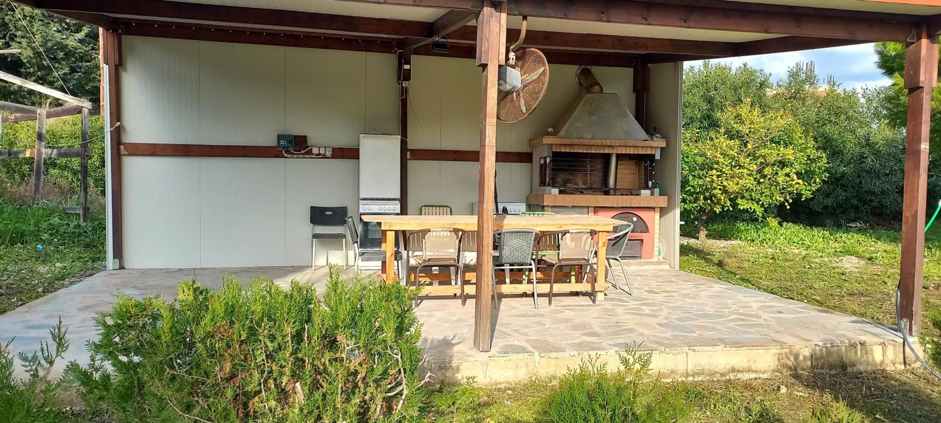 Фото Petasos Apartments