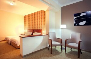 Hotel Turist Kraljevo (Belgrade County, City municipality of Grocka, Solunskih Ratnika, 1), hotel