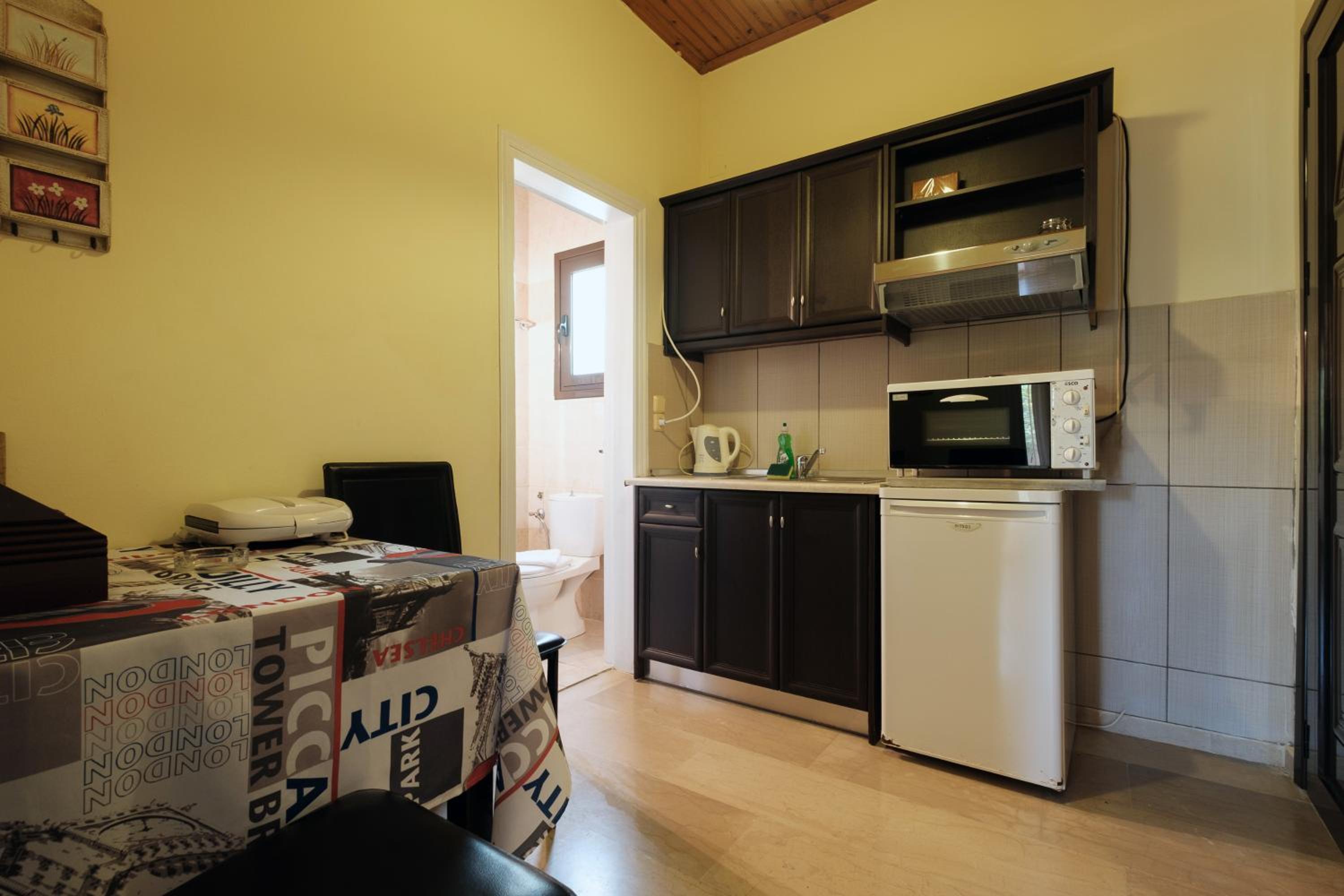 Фото Erifili Apartments