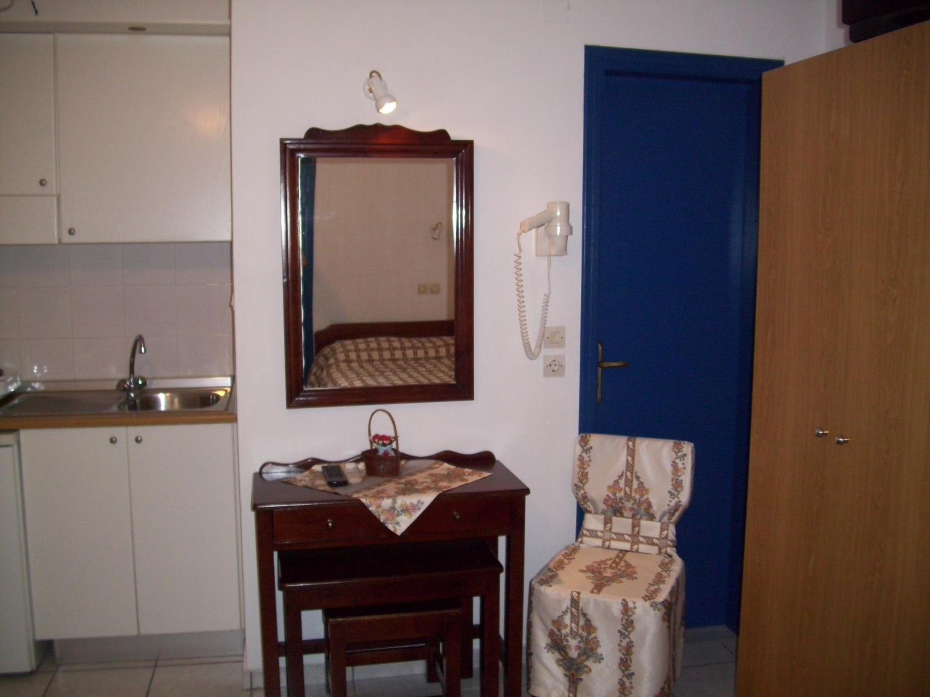 Фото Ancient Thera Studios