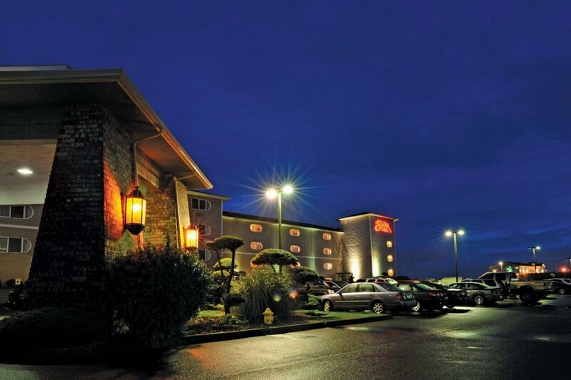 Гостиница Shilo Inn Suites Hotel - Ocean Shores в Ошен Шорс