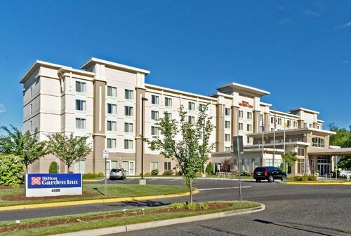 Гостиница Hilton Garden Inn Mt. Laurel