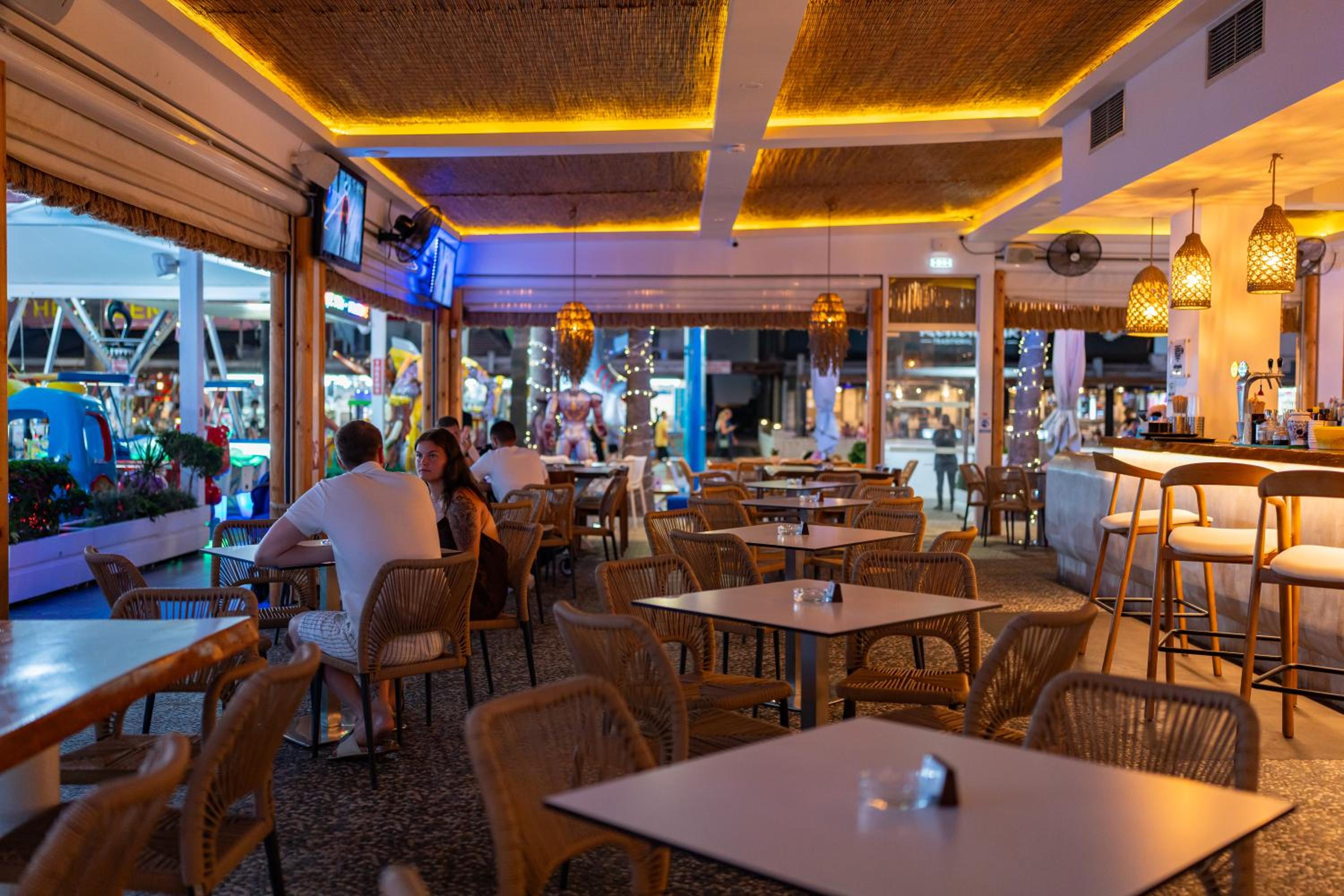 Фото Blue Harbour Boutique