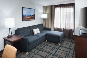 Гостиница Embassy Suites Anchorage