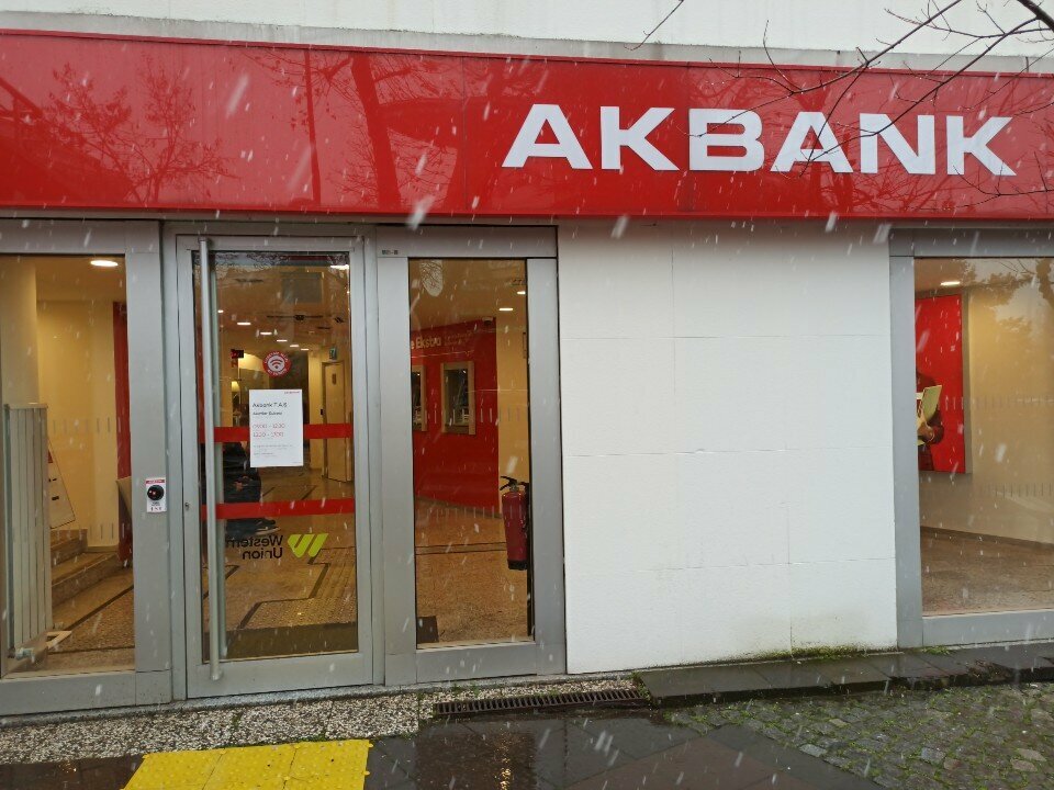 بنك Akbank Akatlar/Istanbul Branch ، اسطنبول، صورة