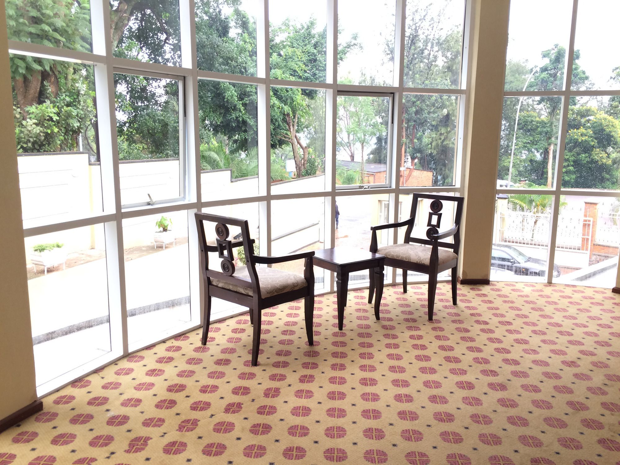 Фото Hotel Karisimbi